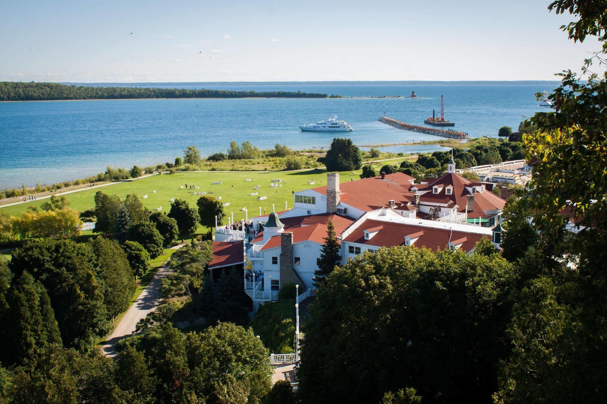 Mission Point Resort Макинак Айлънд Екстериор снимка