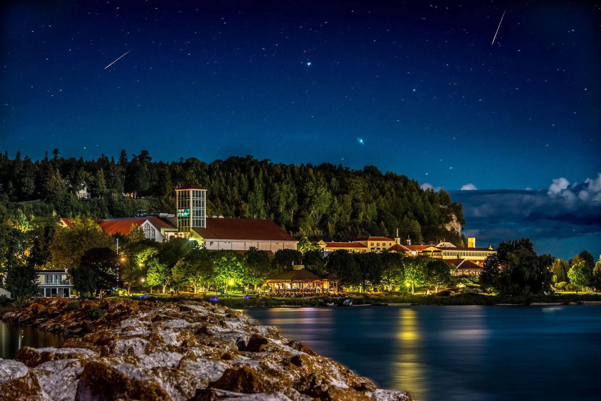 Mission Point Resort Макинак Айлънд Екстериор снимка