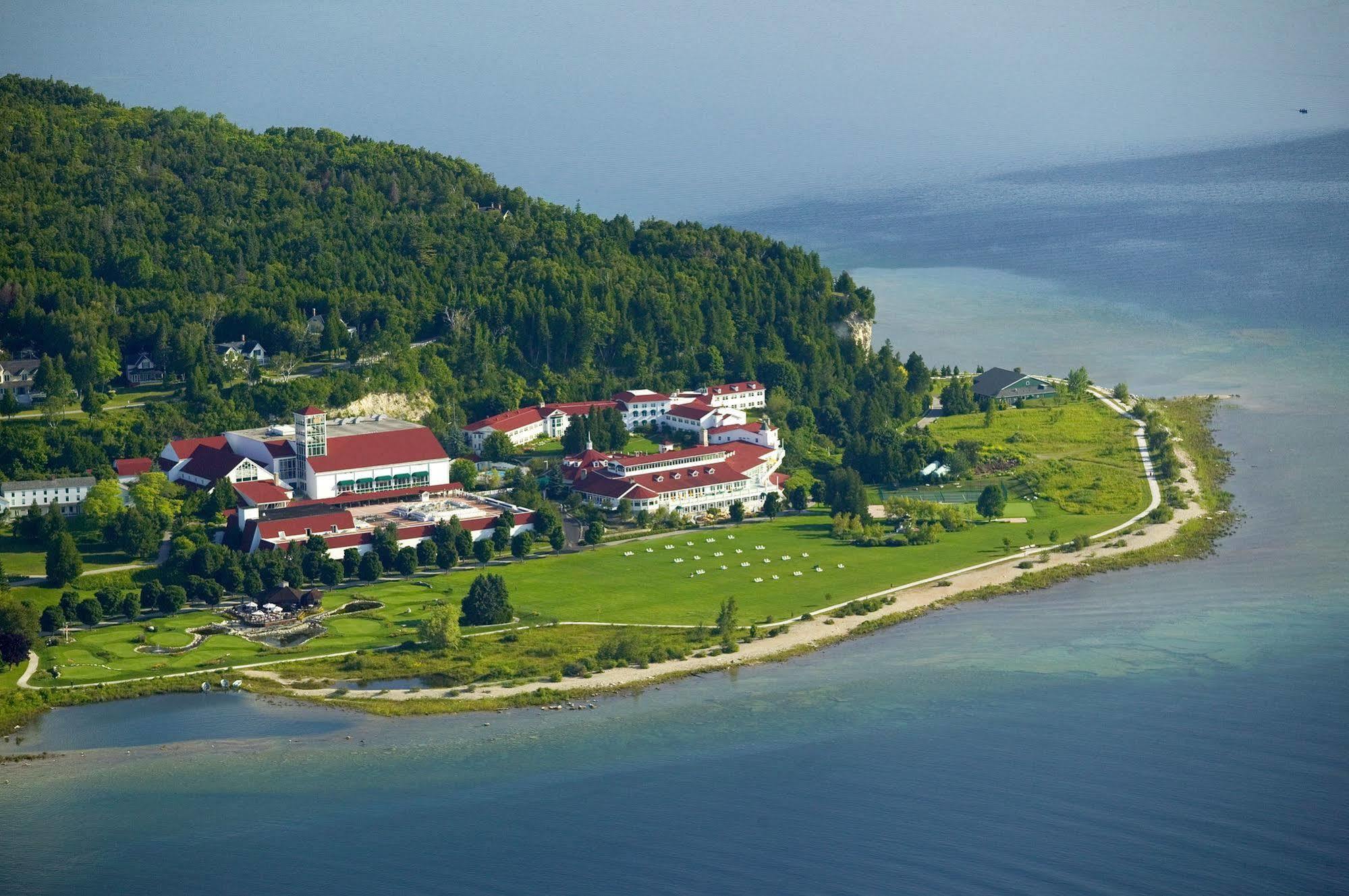 Mission Point Resort Макинак Айлънд Екстериор снимка