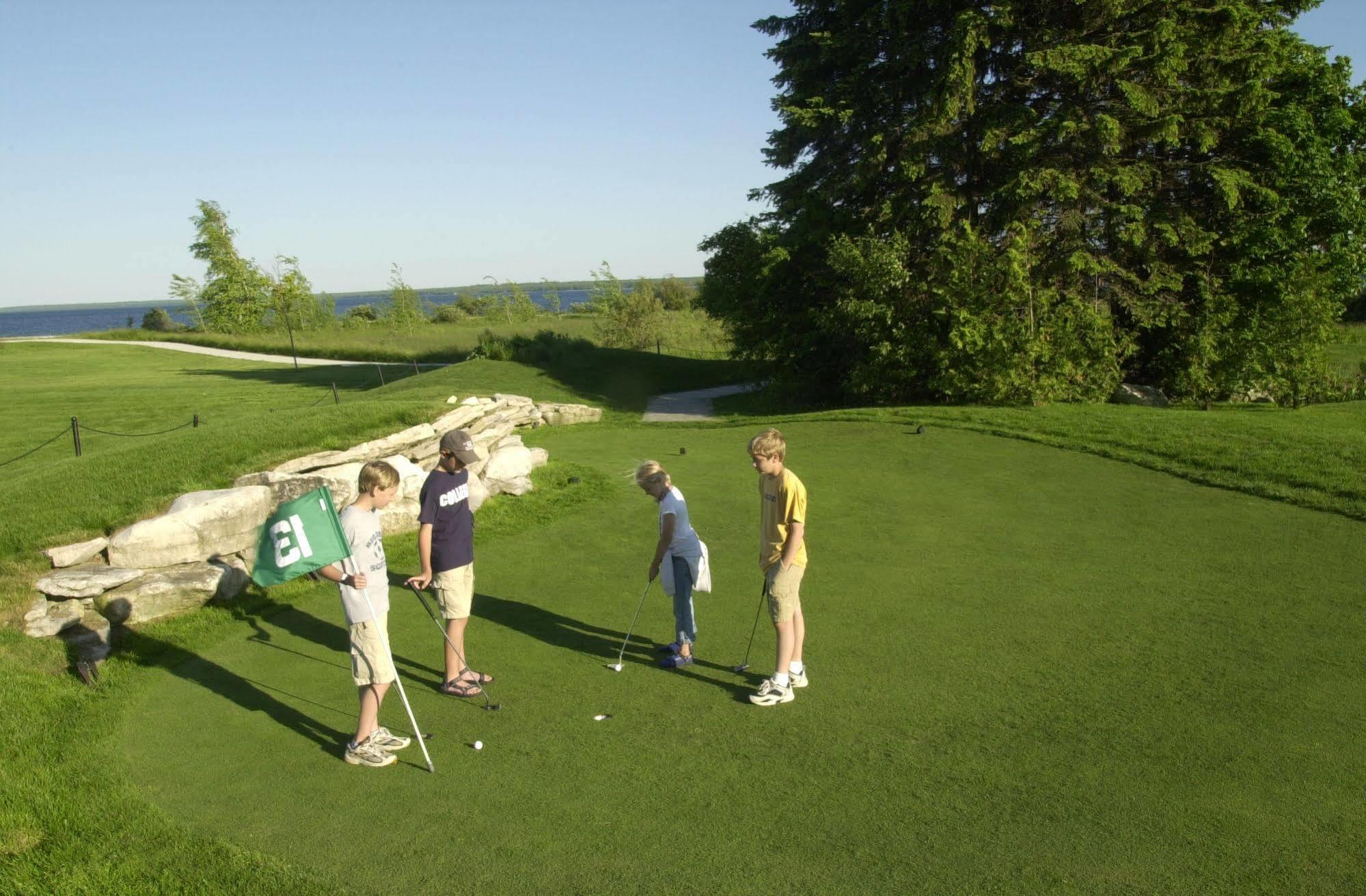 Mission Point Resort Макинак Айлънд Екстериор снимка